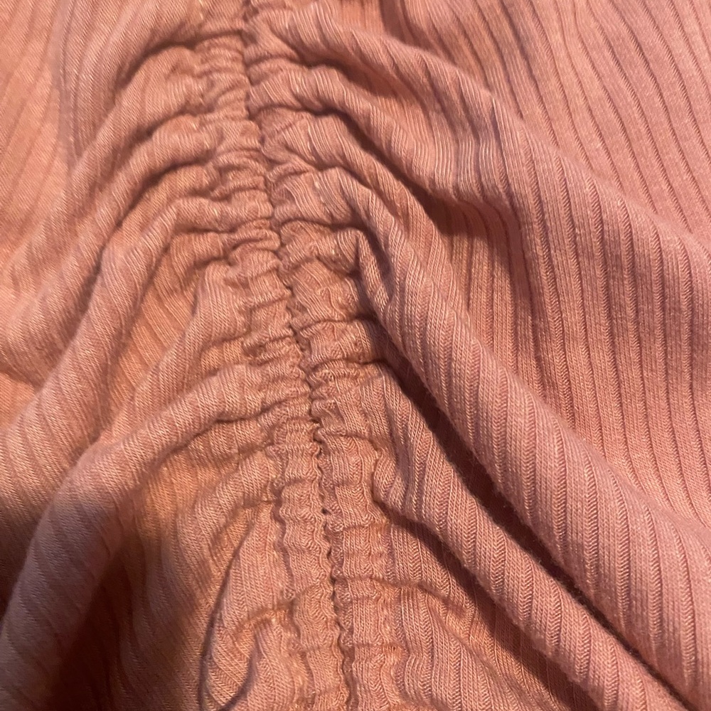 Pink top - Picture 3 of 4